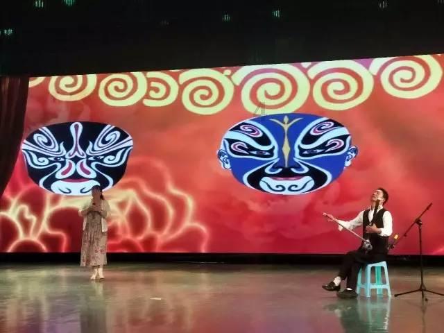 开开心心买年货 快快乐乐过龙年